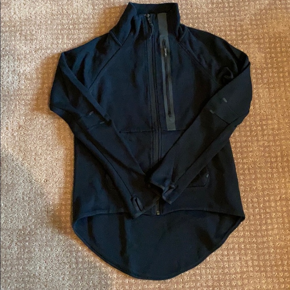 Nike Tech Fleece Cape